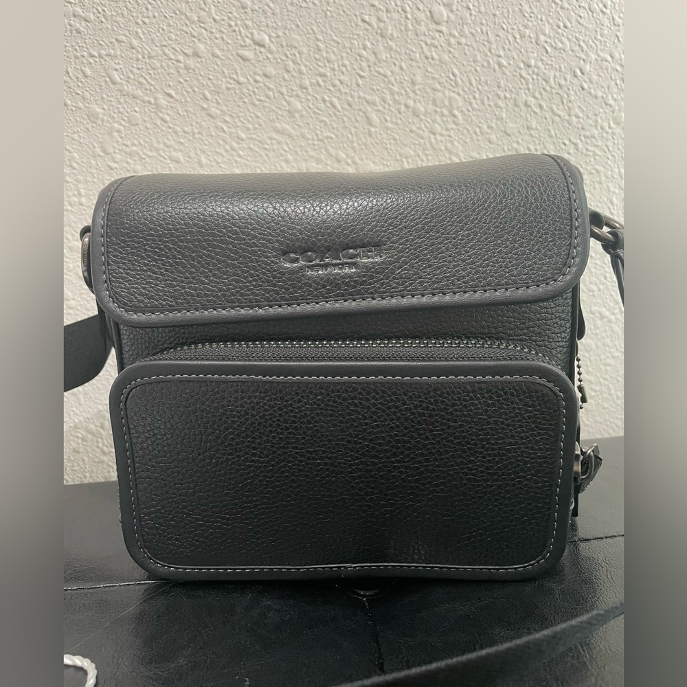 Coach Sullivan Flap Crossbody Bag. - Picture 3 of 15